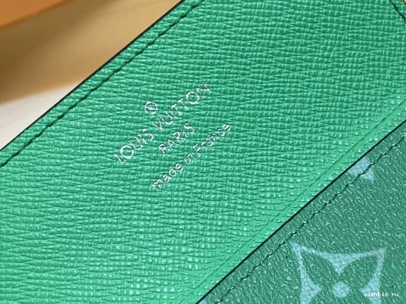 WIS Card Necklace-7.6*10*0.5CM Holder VUITTON LOUIS 0306